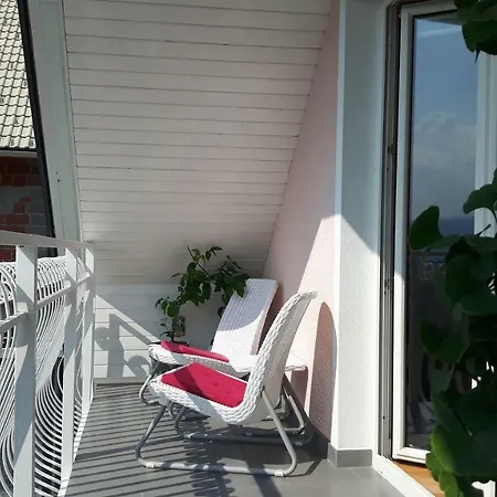 Appartement Alja's Place Apartma Manca Lese